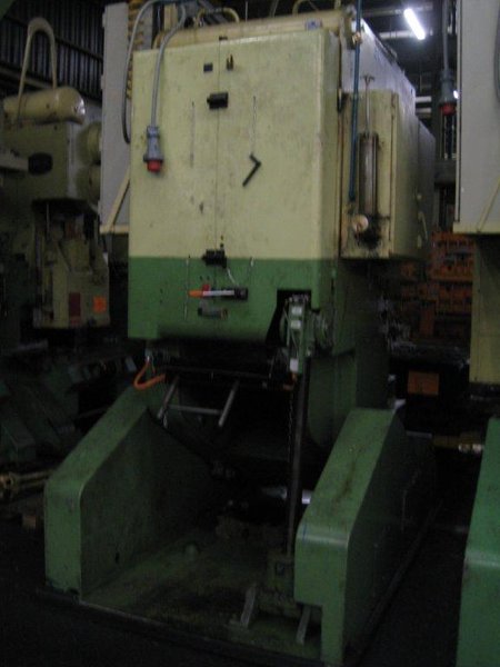 150 Ton IWK OBI PRESS, MODEL PEKRON-150-Z, 7.8" STR, 22" SH, 39" X 24.8" BA , 40 SPM