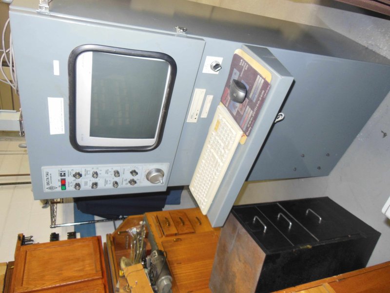 MOORE MODEL G18 JIG GRINDER, 11" X 24" TABLE, VERTICAL TRAVEL, 1979