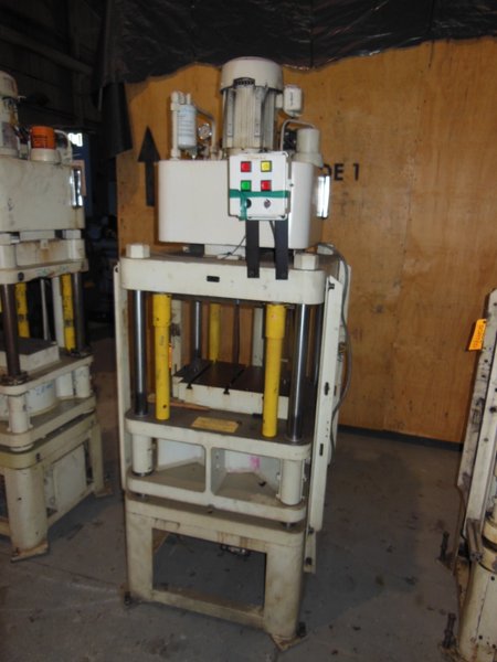 40 TON FISHER DYNAMIC UP ACTING 4 POST PRESS, 14" STR, 19" DLO, 28" X 28" BA