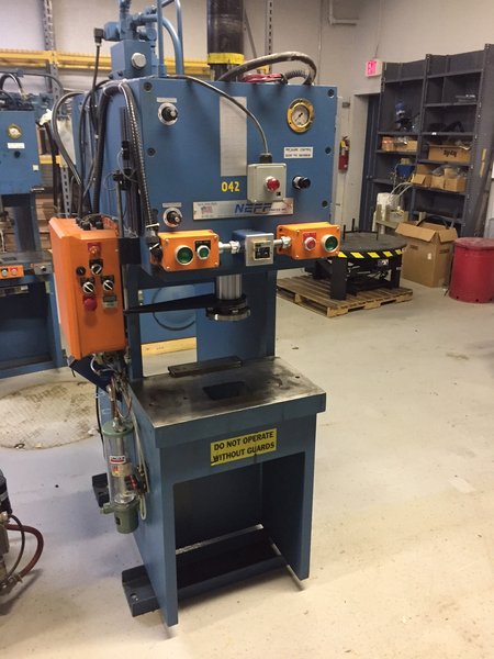 25 TON NEFF C-FRAME DOWN ACTING HYDRAULIC PRESS, 6" STR, 12" DLO, 8" THROAT, 23.5" LR X 13.5" FB BA, OPEN BACK FRAME, 1994