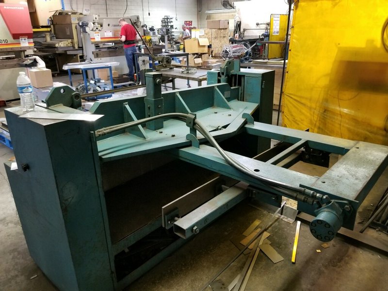 60" X 10 GA. BETENBENDER HYDRAULIC SHEAR, MODEL 60" X 10 GA, 62" CUT LENGTH, 36" BACKGAUGE, 35 SPM