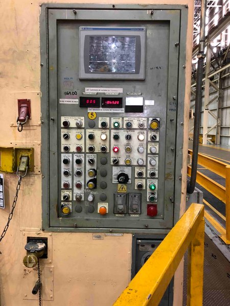 500 TON DANLY STRAIGHT SIDE DOUBLE CRANK PRESS,
MODEL SE4-500-132 X 72 QDC, 36" STR, 64" SH, 24" ADJ, 132" LR X 72" FB BA, 83" WDO, 20 SPM, ROLLING BOLSTER