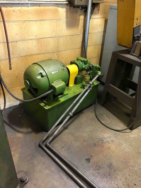 60 TON 4 POST HYDRAULIC STRAIGHTENING PRESS, 42" LR X 18" FB TABLE, 117" PNEUMATIC RUN OUT TABLE, 