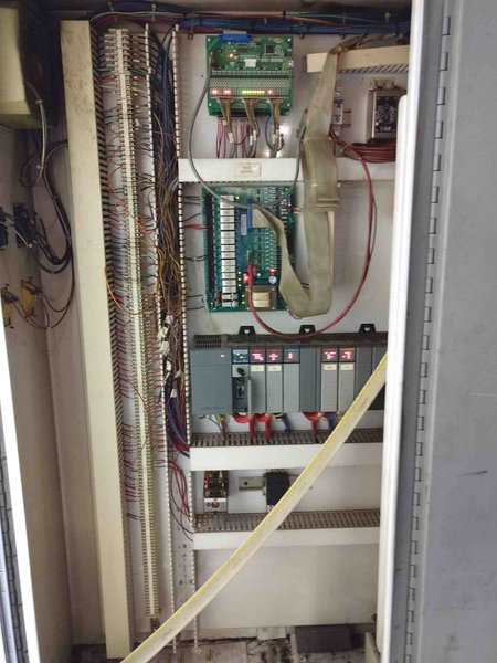 250 TON NIAGARA STRAIGHT SIDE DOUBLE CRANK PRESS, MODEL SC2-250, 12" STR, 30" SH, 11" ADJ, 120" LR X 60" FB BA, 20-40 SPM VARI, (3) 34 T CUSHIONS, 1988, Updated Controls