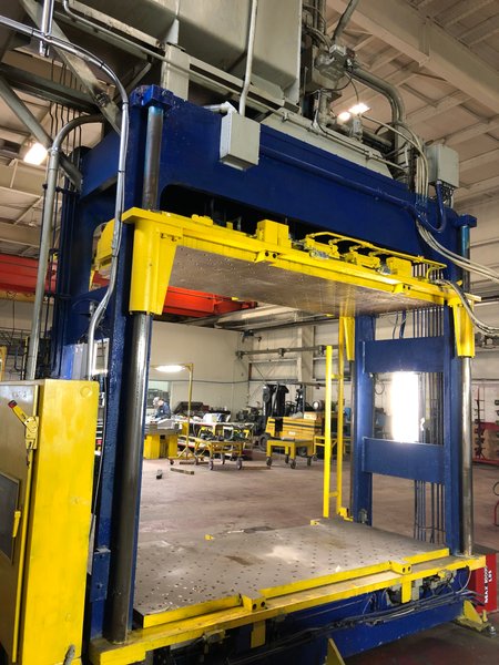 100 TON HSI DOWNACTING HYDRAULIC SPOTTING PRESS, 50&quot; STR, 78&quot; DLO, 100&quot; LR X 42&quot; FB BA, TILT DOWN RAM, TILT UP BOLSTER