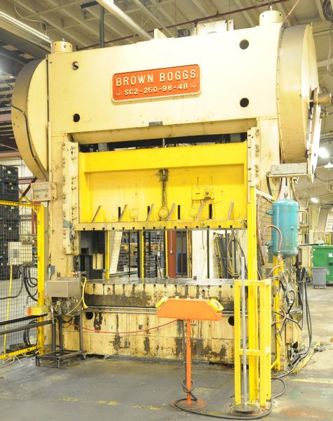 250 TON BROWN BOGGS STRAIGHT SIDE PRESS, MODEL SC2-250-96-48, 8" STR, 32.5" SH, 10" ADJ, 96" LR X 48" FB BA, 28-65 SPM VARI