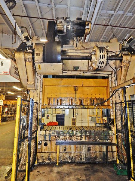 250 TON BROWN BOGGS STRAIGHT SIDE PRESS, MODEL SC2-250-96-48, 8" STR, 32.5" SH, 10" ADJ, 96" LR X 48" FB BA, 28-65 SPM VARI