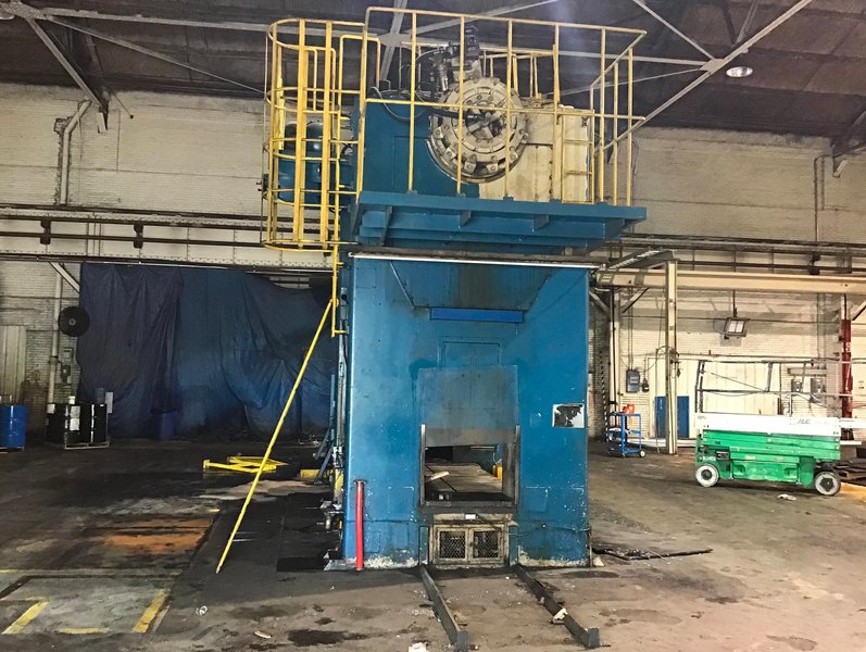 330 TON STAMTEC STRAIGHT SIDE PRESS, MODEL S2-330, 10" STR, 37" SH, 8" ADJ, 98" LR X 48" FB BED, 30-60 SPM VARI, 2001