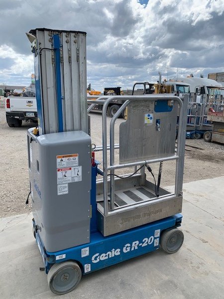 1 - PREOWNED GENIE MANLIFT, MODEL #: GR-20, S/N: GR13-26360, YEAR: 2013