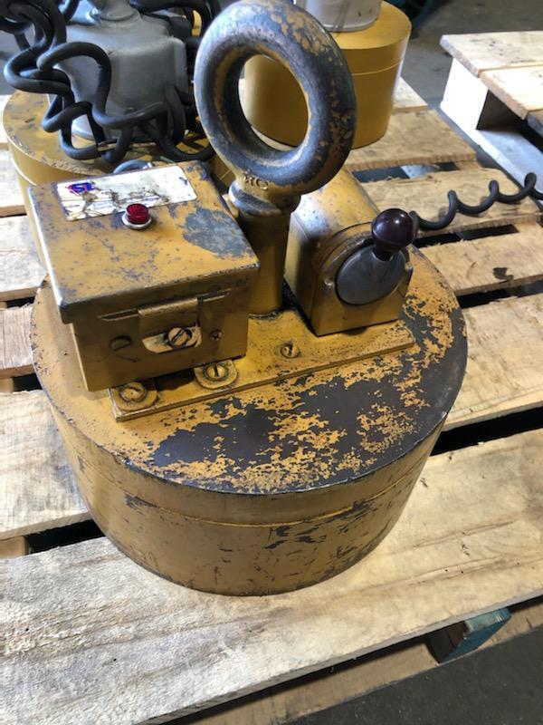 4,000 lbs BUX Circular Electric Lifting Magnets