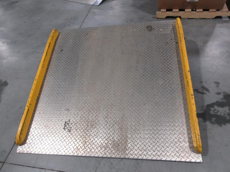 Vestil Manufacturing Dock Aluminum Plate with Side Rails, 60" x 60" 10,000 lb Capacity- Auction Item