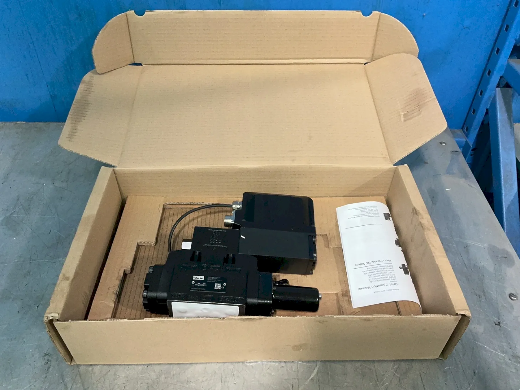 PARKER HYDRAULIC SERVO VALVE  -  D31FPB61DB1VB00