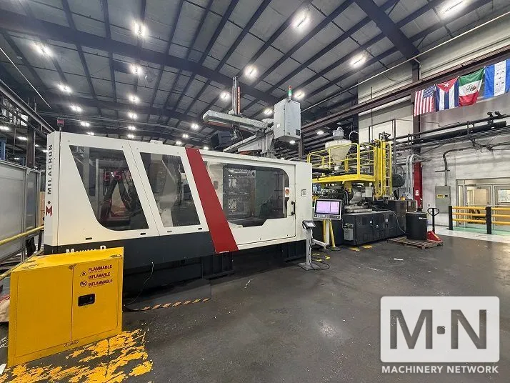 950 TON 362 OZ MILACRON MODEL MPS-950 INJECTION MOLDING MACHINE MFG 2017