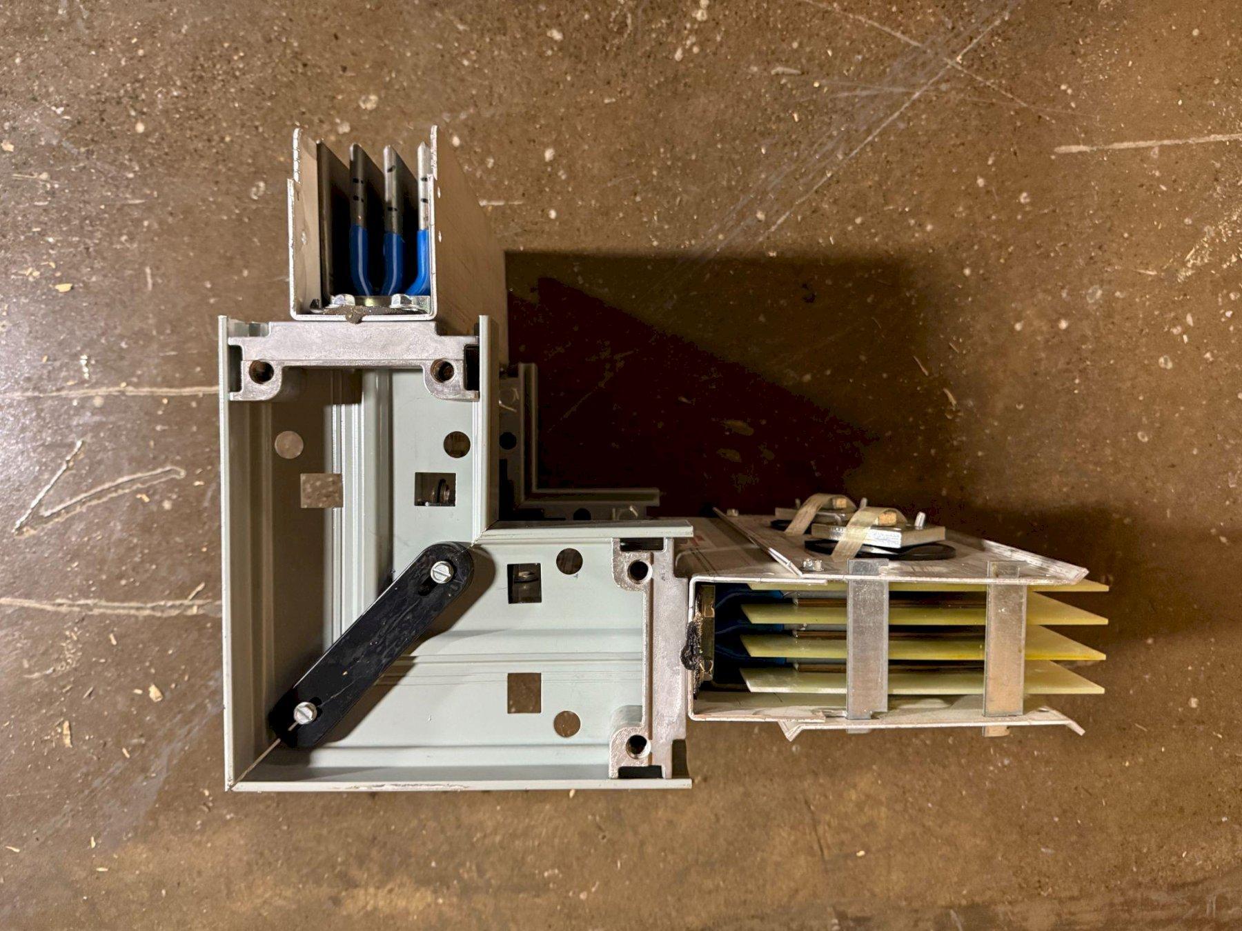 ABB 2500A Spectra Series Copper Flat Elbow (Down) 600V, 3PH, 3G