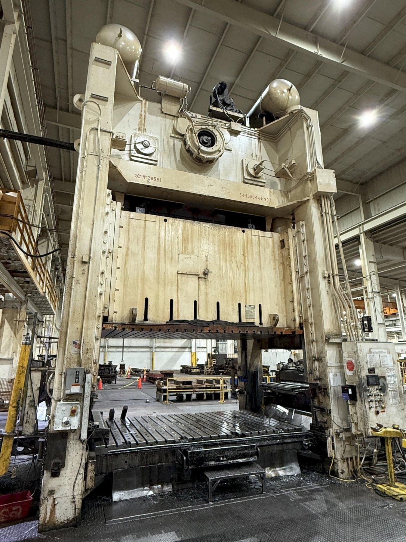 1000-ton Verson S4-1000-144-90T Straight Side Press - Used, Double Crank Stamping Press For Sale