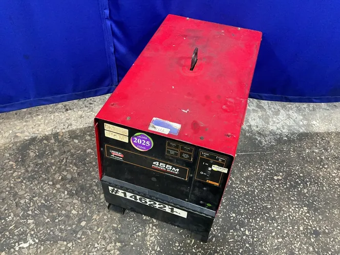 Lincoln Electric  455 Watts  Welder - Powerwave455m