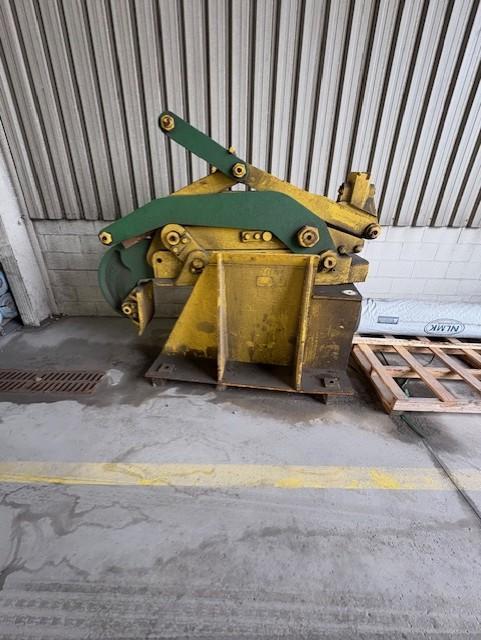 30,000 LB HEPPENSTALL COIL LIFTER / TONG STOCK #4419