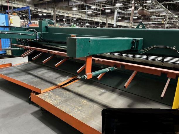 10 ga. x 12 ft, Used Tennsmith Power Shear, Model LM1210