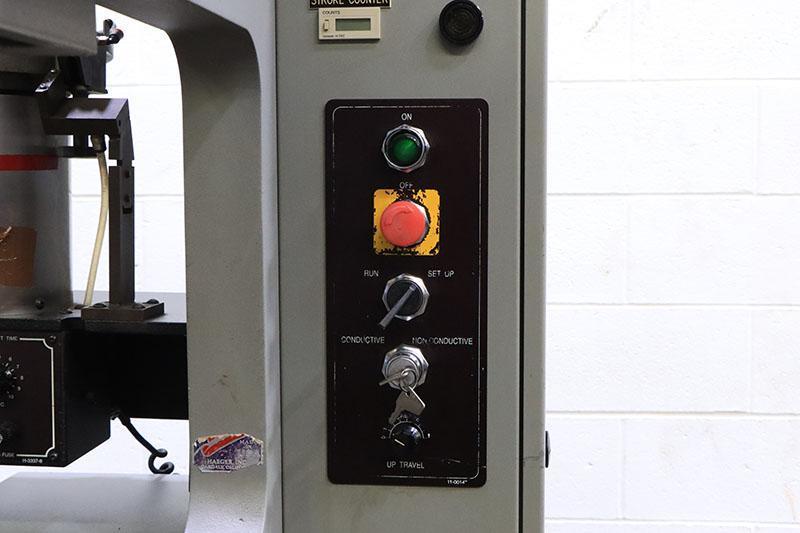 HAEGER MODEL 824-MODEL 824 HARDWARE INSERTION PRESS
