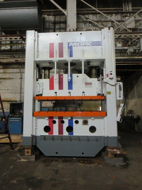 400 TON PACIFC 400D8-48 STRAIGHT SIDE HYDRAULIC PRESS. STOCK # 0422822
