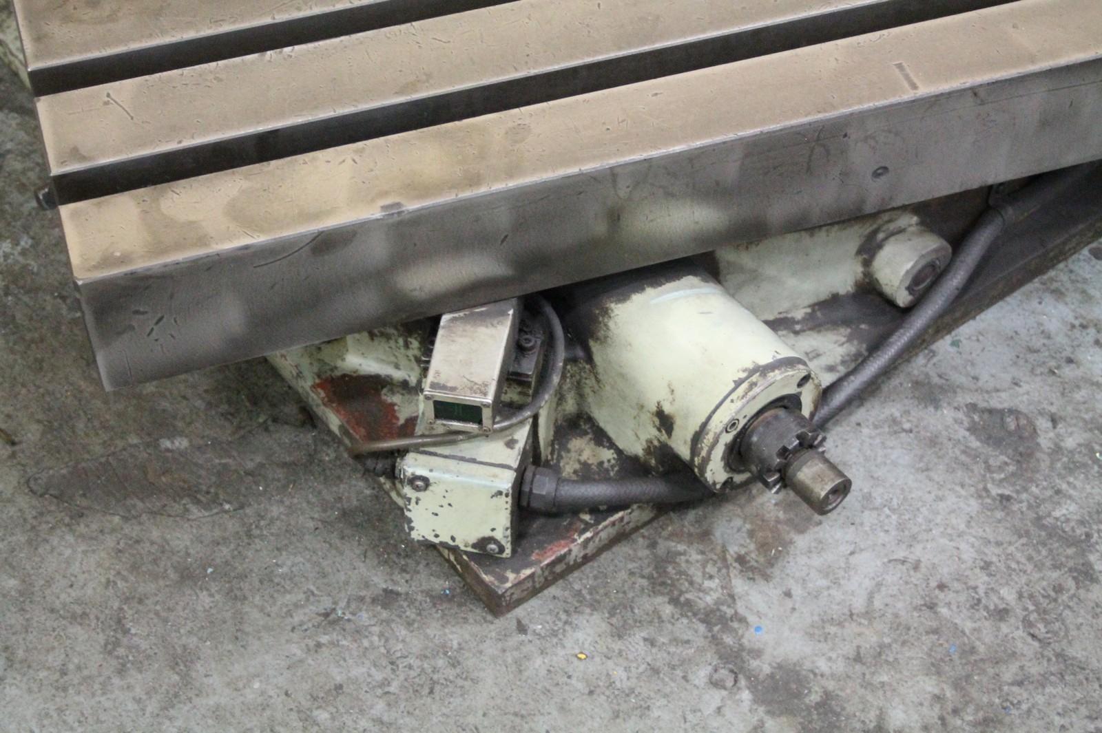 39-1/4' X 39-1/4' AIR LIFT ROTARY T SLOTTED TABLE: STOCK #65898