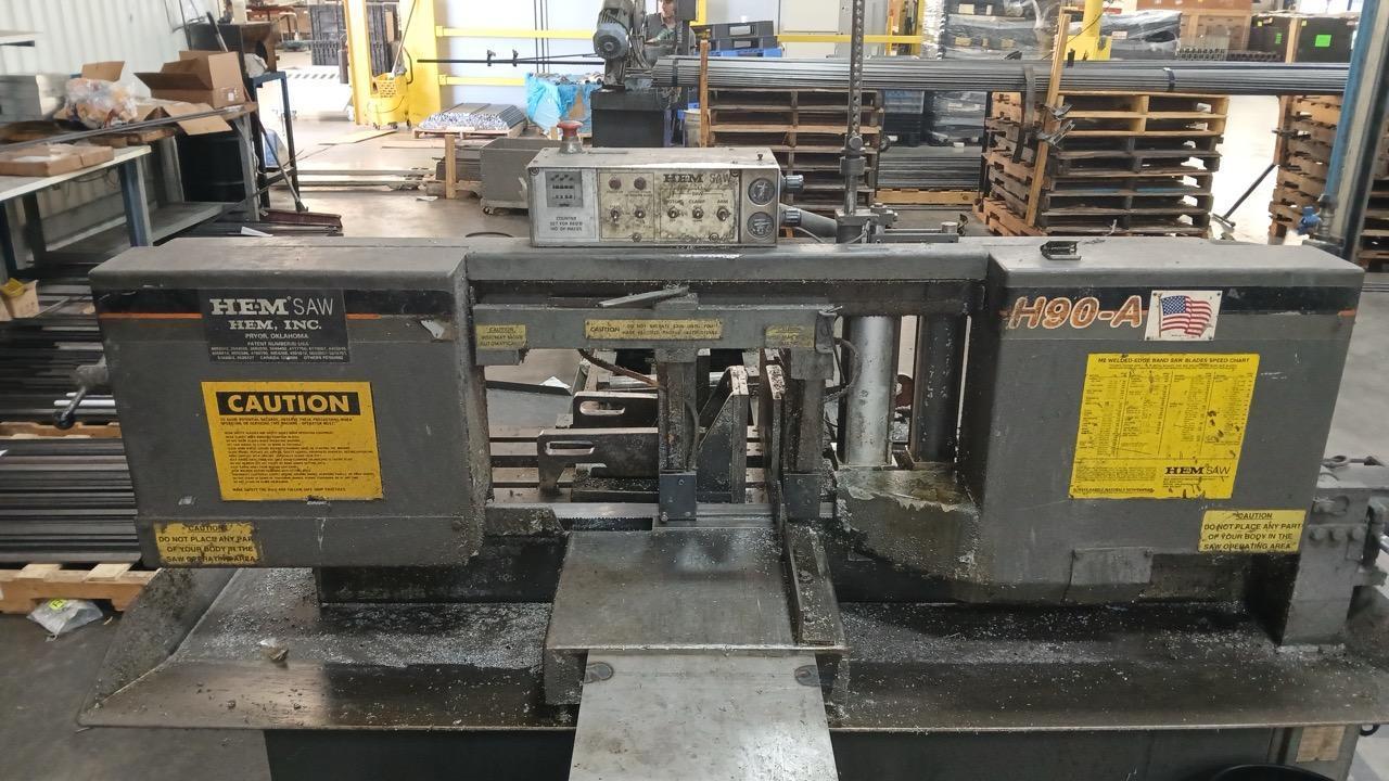 12.75″ x 12.75″ Hem H90A-1-B/F, Automatic Horizontal Band Saw, 1999 – Under Power