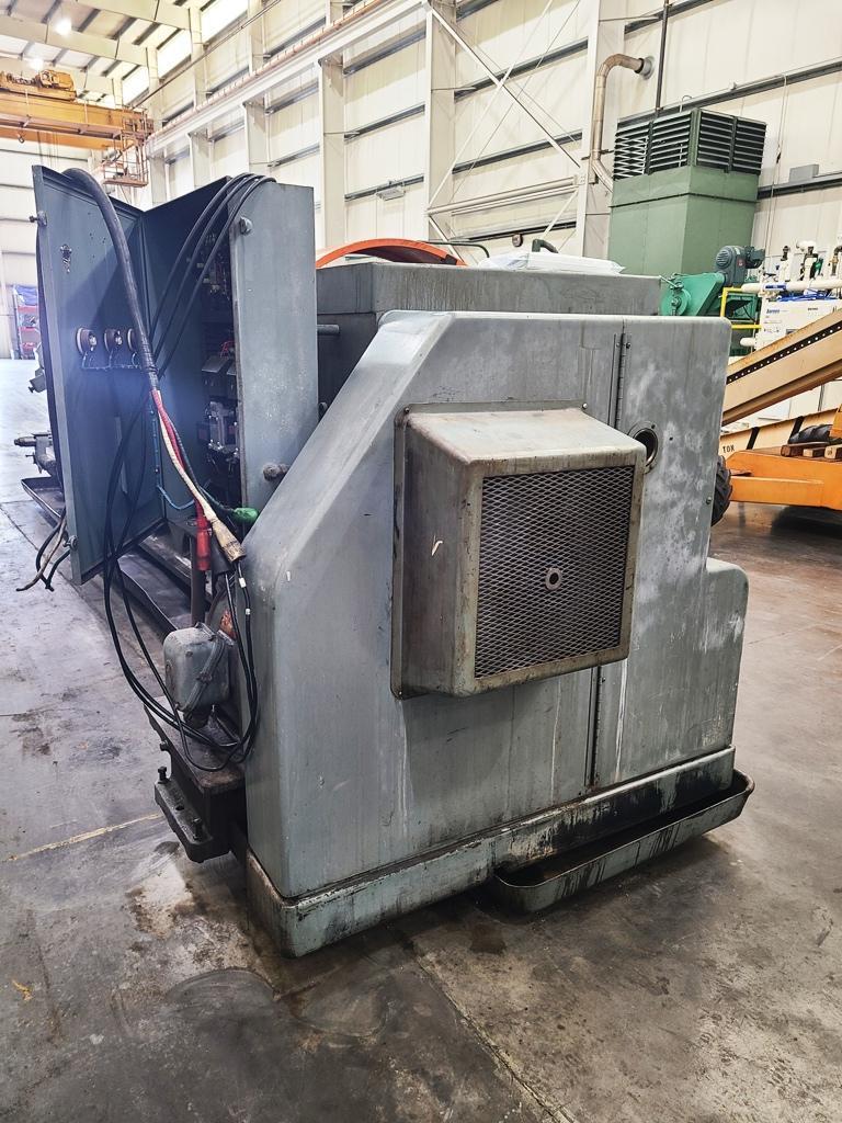 36"/58" X 204"/311" LEBLOND 3220/58-NI DUTY SLIDING GAP BED LATHE