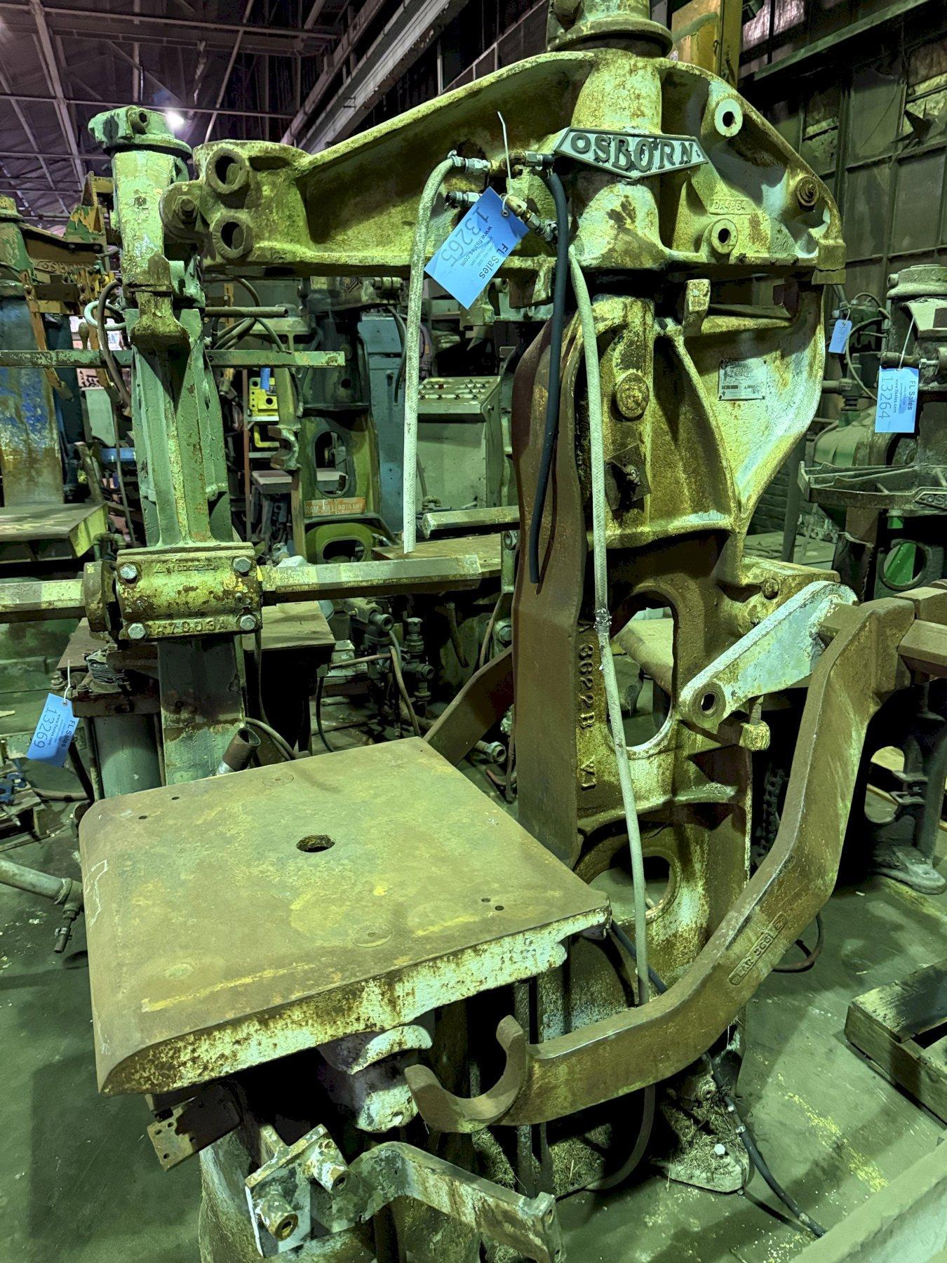 Osborn model 3161 rotolift molding machine s/n 17229-d (parts machine)