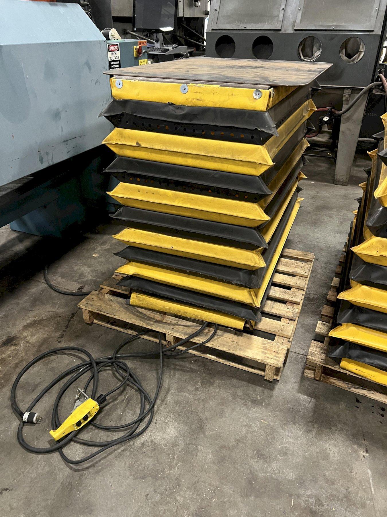 AUTOQUIP LIFT TABLE 45" X 33" TABLE, 44" RAISED HEIGHT