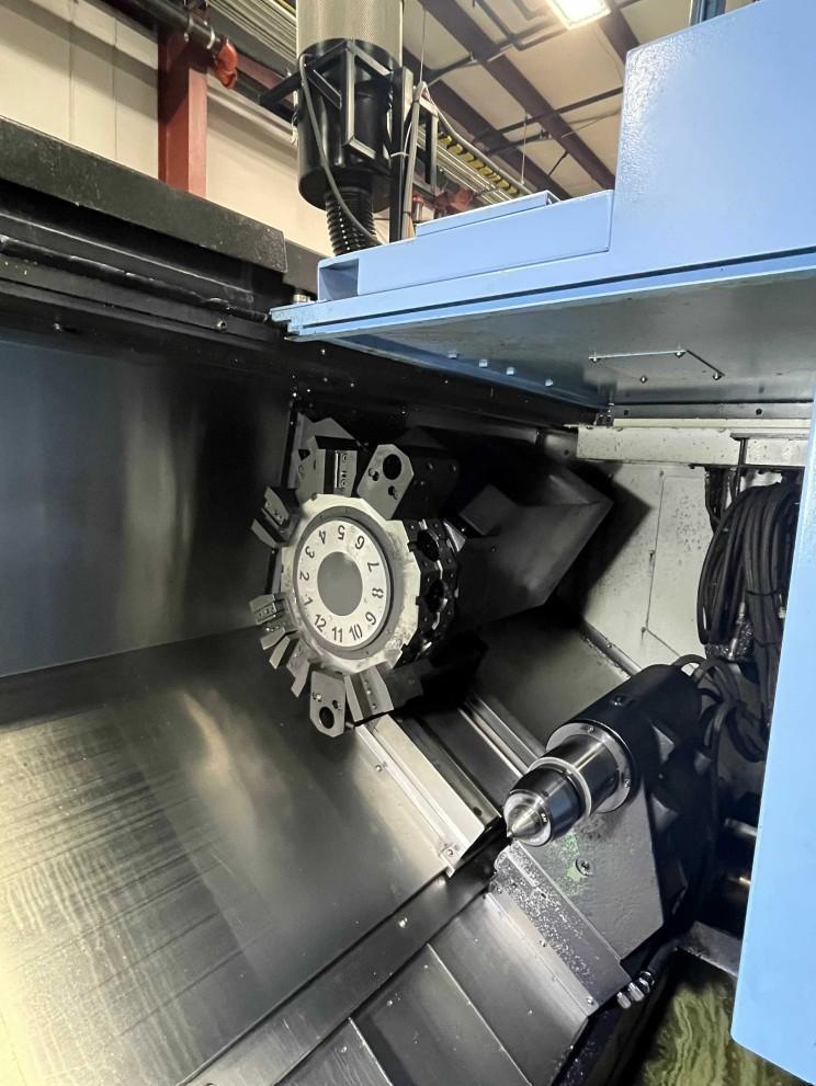 Doosan PUMA GT2600LM Lathe