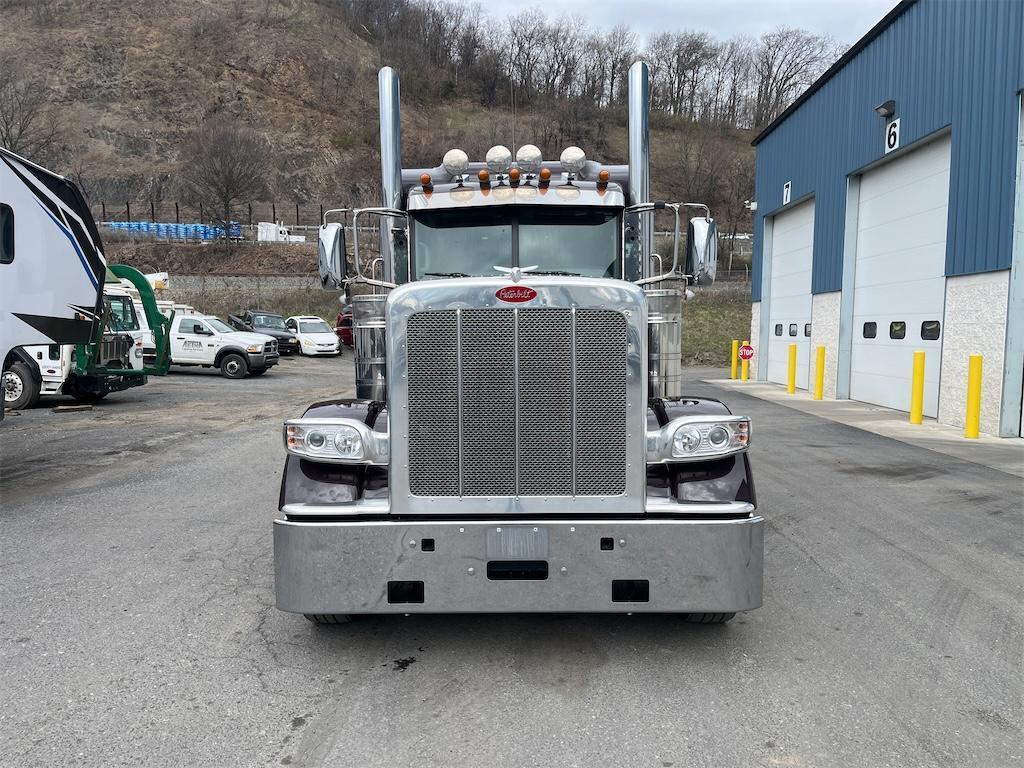 2023 Peterbilt 389 1XPXD49X1PD891797