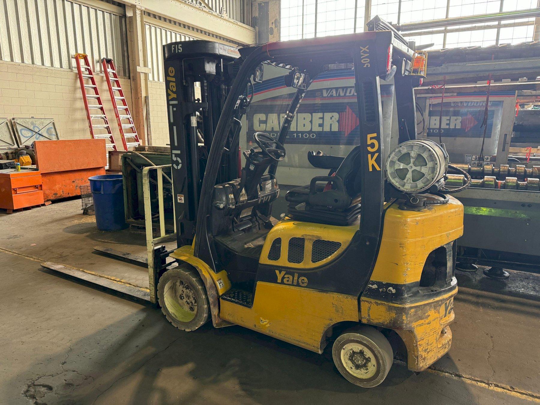 (2016) 5,000 LB YALE GLC050VX PROPANE FORKLIFT. STOCK # 0790124