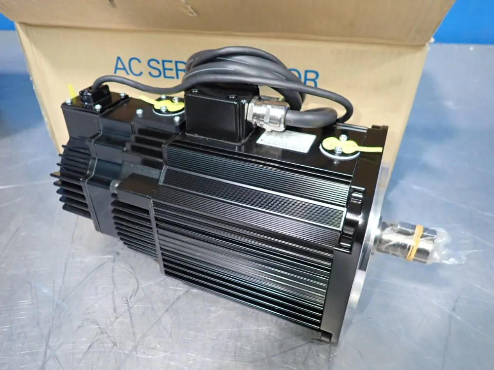 YASKAWA AC SERVO MOTOR  -  SGMGH-13A2A-YRA1