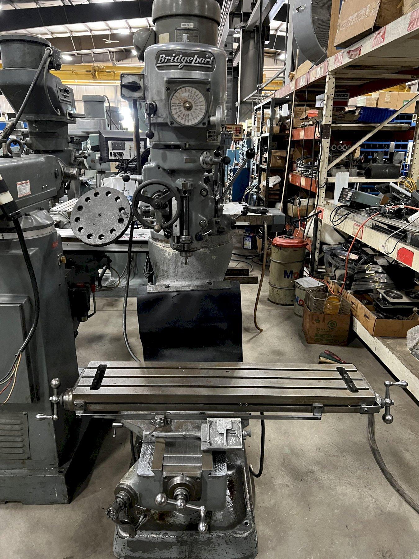 BRIDGEPORT SERIES I VERTICAL MILL, VARIABLE SPEED MOTOR, 1973
