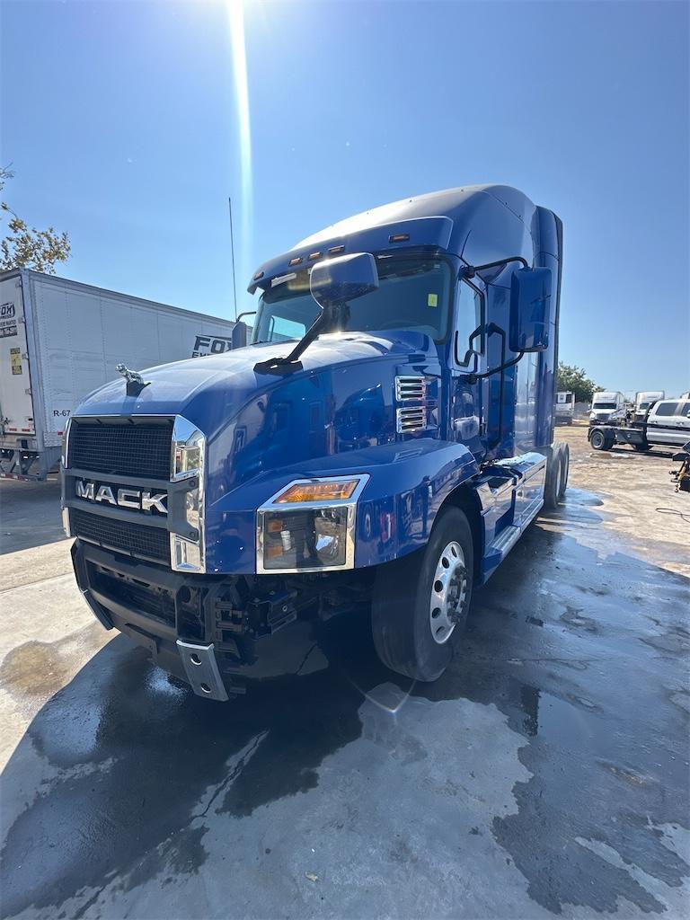 2022 Mack Anthem 1M1AN4GY6NM030628