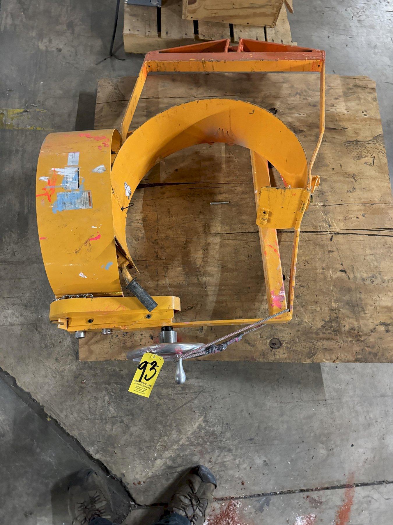 Dayton Vertical Drum Lifter / Dispenser System , model 12R541A with dispenser and chain