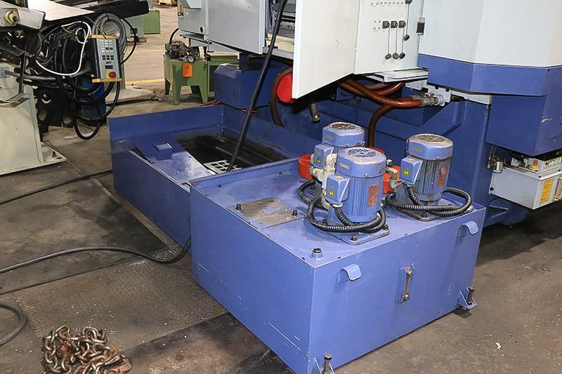 HWACHEON VERTICAL MACHINING CENTER MODEL:SIRIUS-UL
