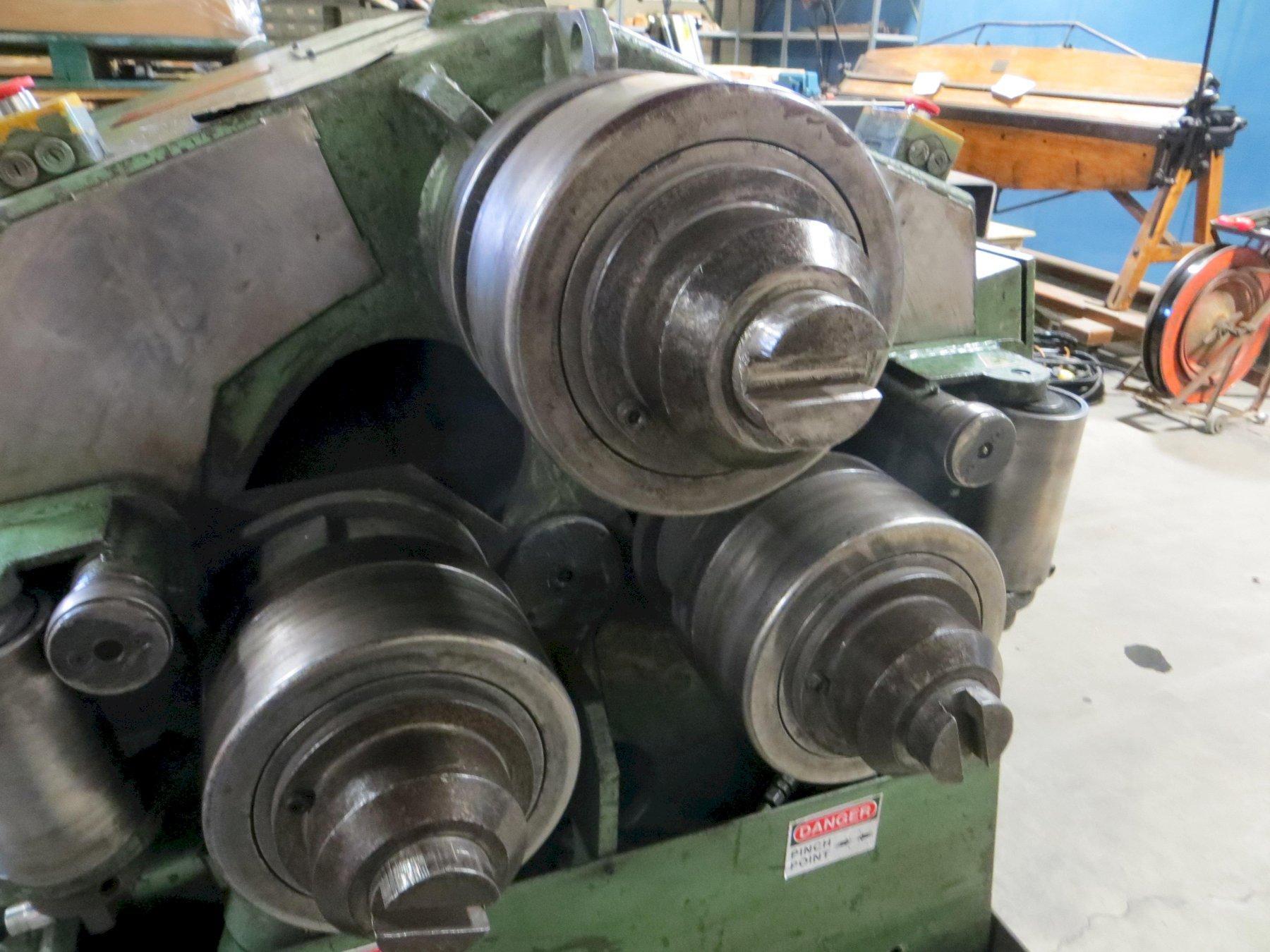 3/8" x 3.5" x 3.5" Roundo Hydraulic Angle Bending Roll, Model R4