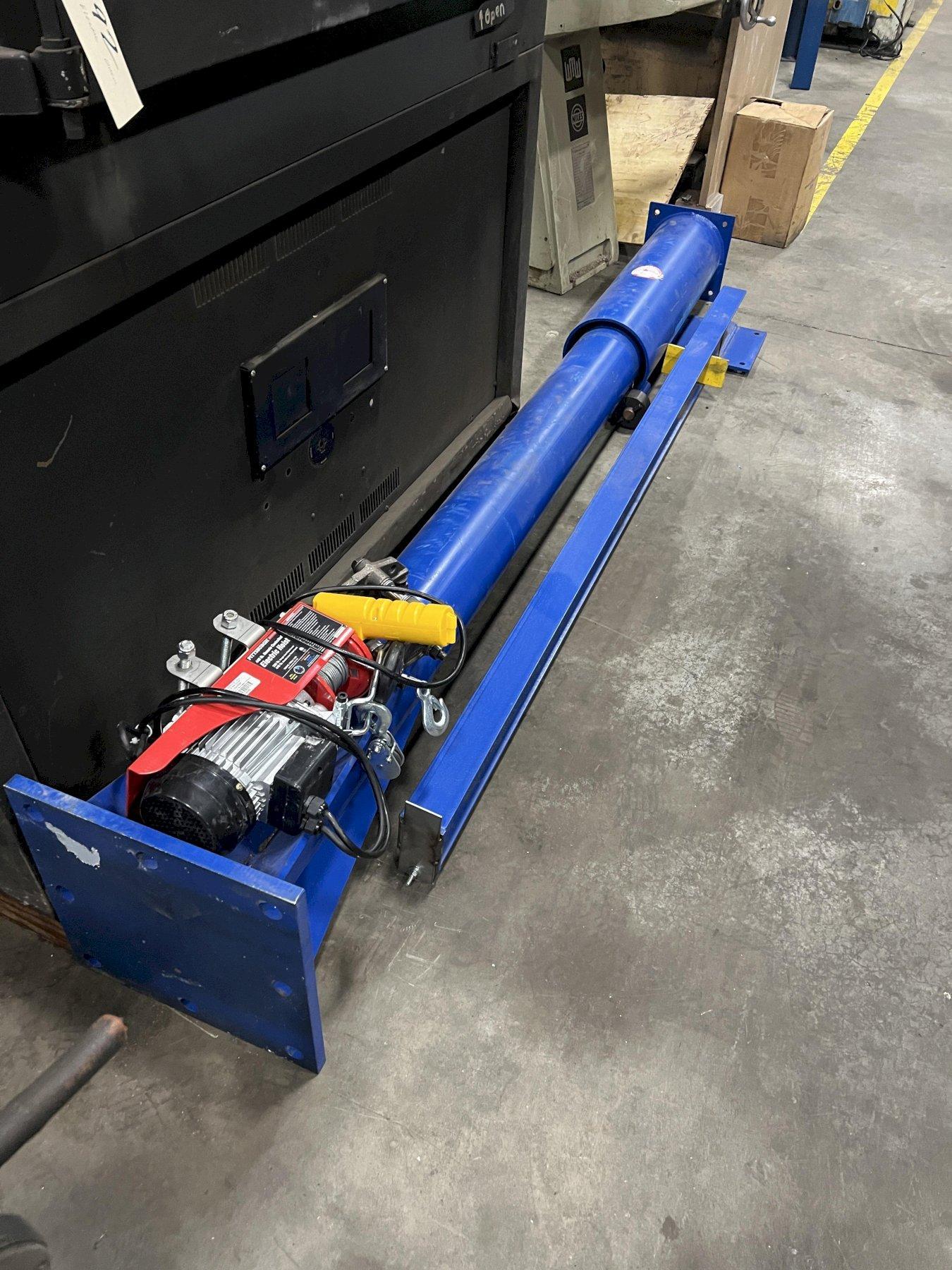 220 LB PEDESTAL JIB CRANE, 100" UNDER ARM, 64" REACH