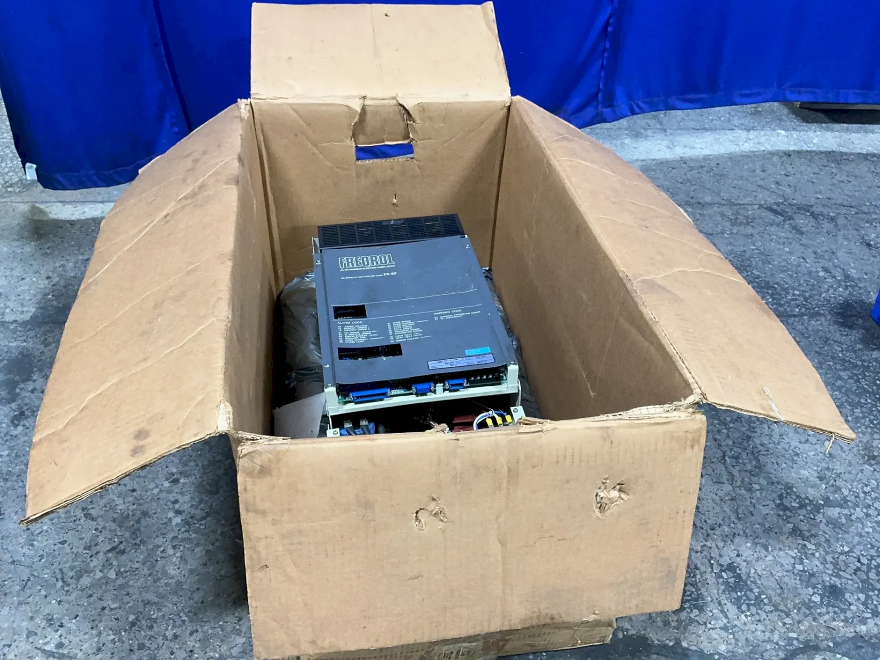 MITSUBISHI ELECTRIC CO. FREQROL AC SPINDLE CONTROLLER  -  FR-SF-2-22K-BCG