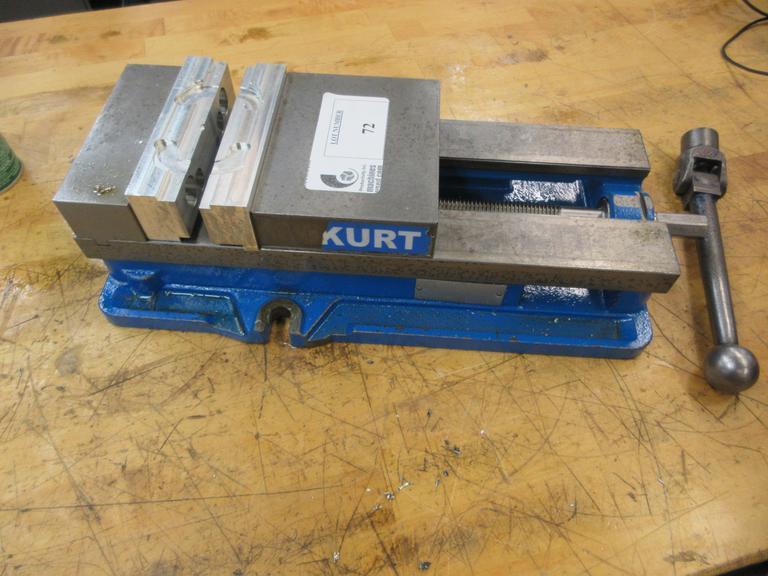 Kurt D688 6" Machine Vise with Handle and Aluminum Jaws- Auction Item