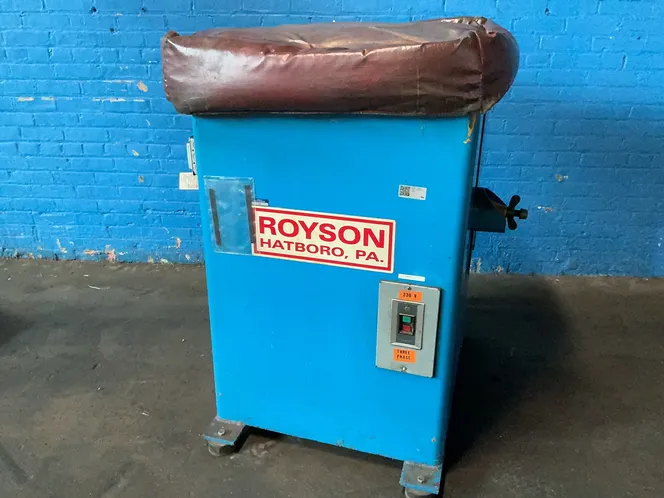 ROYSON 13” X 21” X 18” VIBRATORY FINISHER