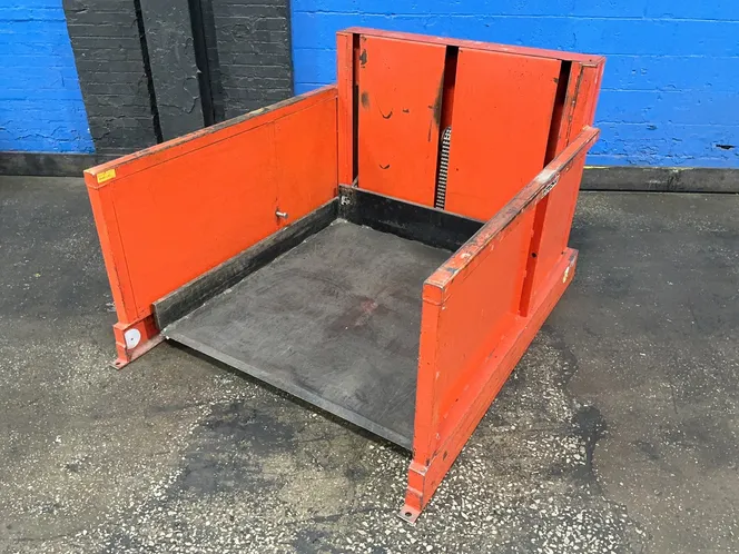 48" X 44" Drive On Pallet Lift