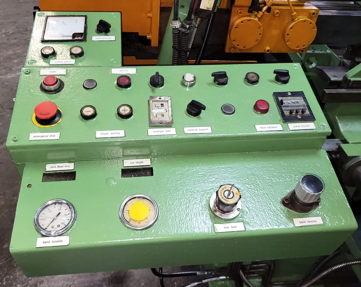 KASTO RACINE 18" x 18" MODEL LG HEAVY DUTY AUTOMATIC HORIZONTAL BAND SAW