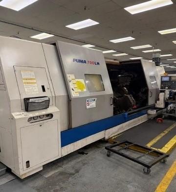 2006 Doosan Puma 700LM  Multi-Tasking CNC Lathe - 40.55" Swing, 1500 RPM Spindle, 60HP