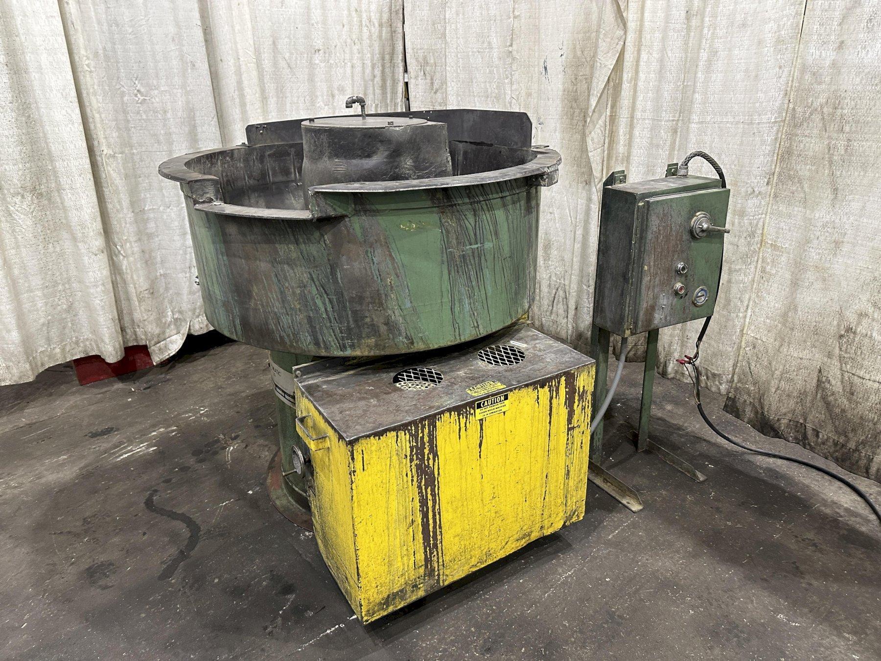 10 CUBIC FT  GYROMATIC MODEL G10-D VIBRATORYFINSHER: STOCK #77935