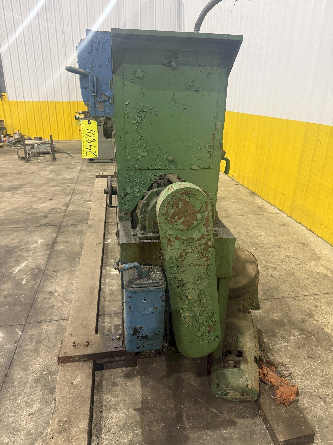 12' FARNHAM MODEL #5-41-8 ROLL FORMING MACHINE