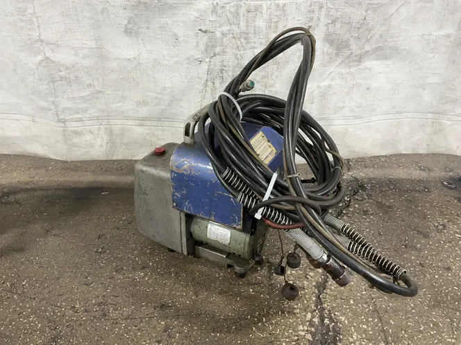 NITTO KOHKI CO., LTD 4 LITRES PUMP  -  HPD-05