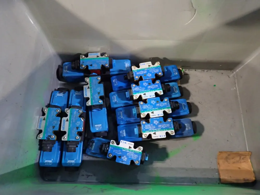 EATON, VICKERS HYDRAULIC CONTROL VALVE