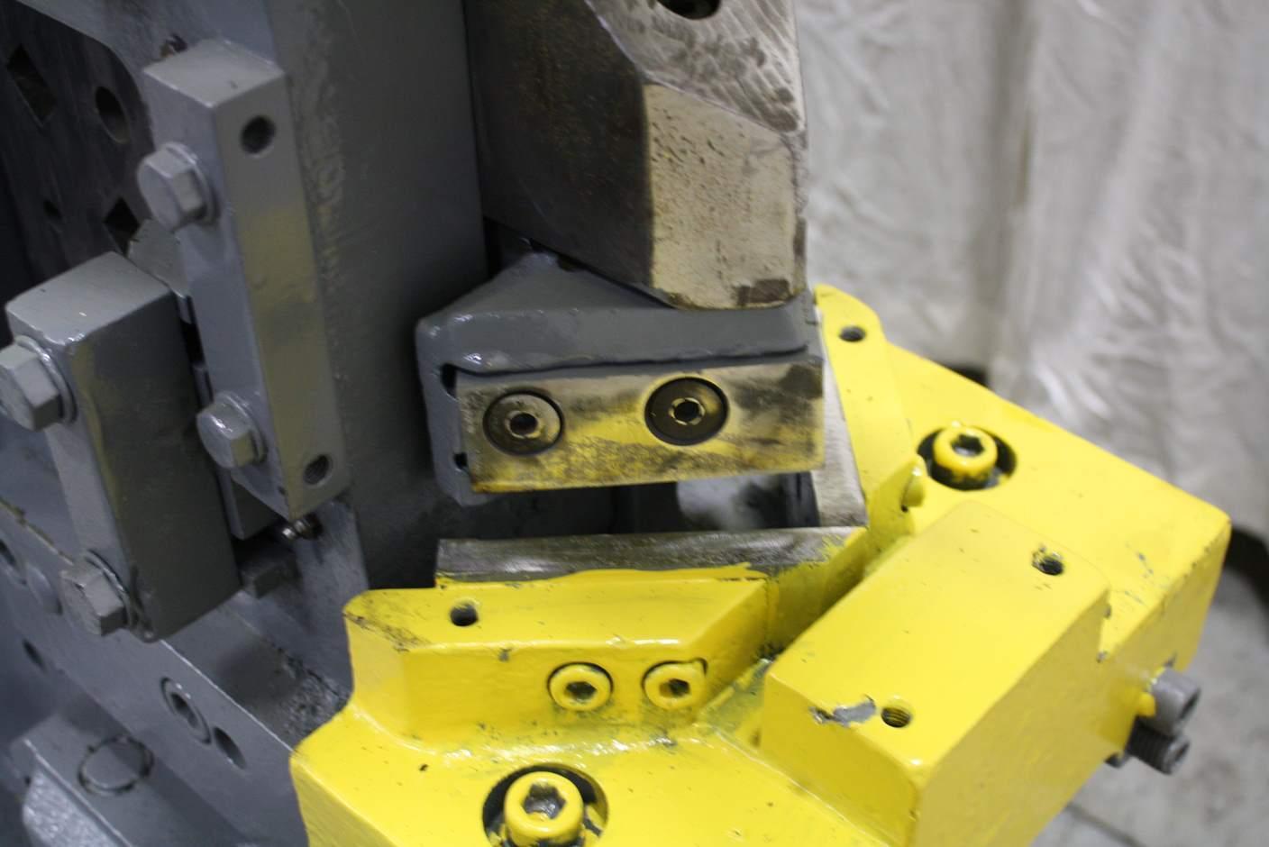 105 TON PEDDINGHAUS MODEL SUPER 210 IRONWORKER: STOCK #67814